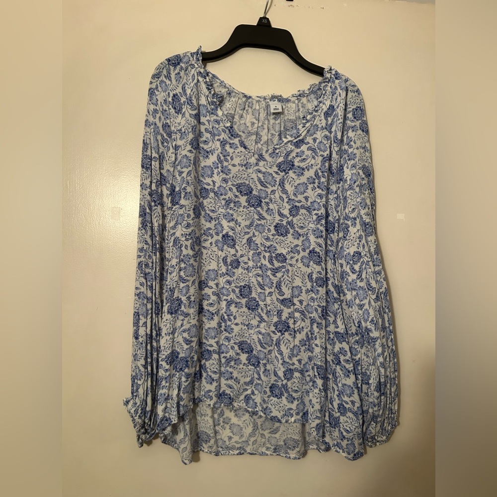 Old Navy Blue Design Blouse